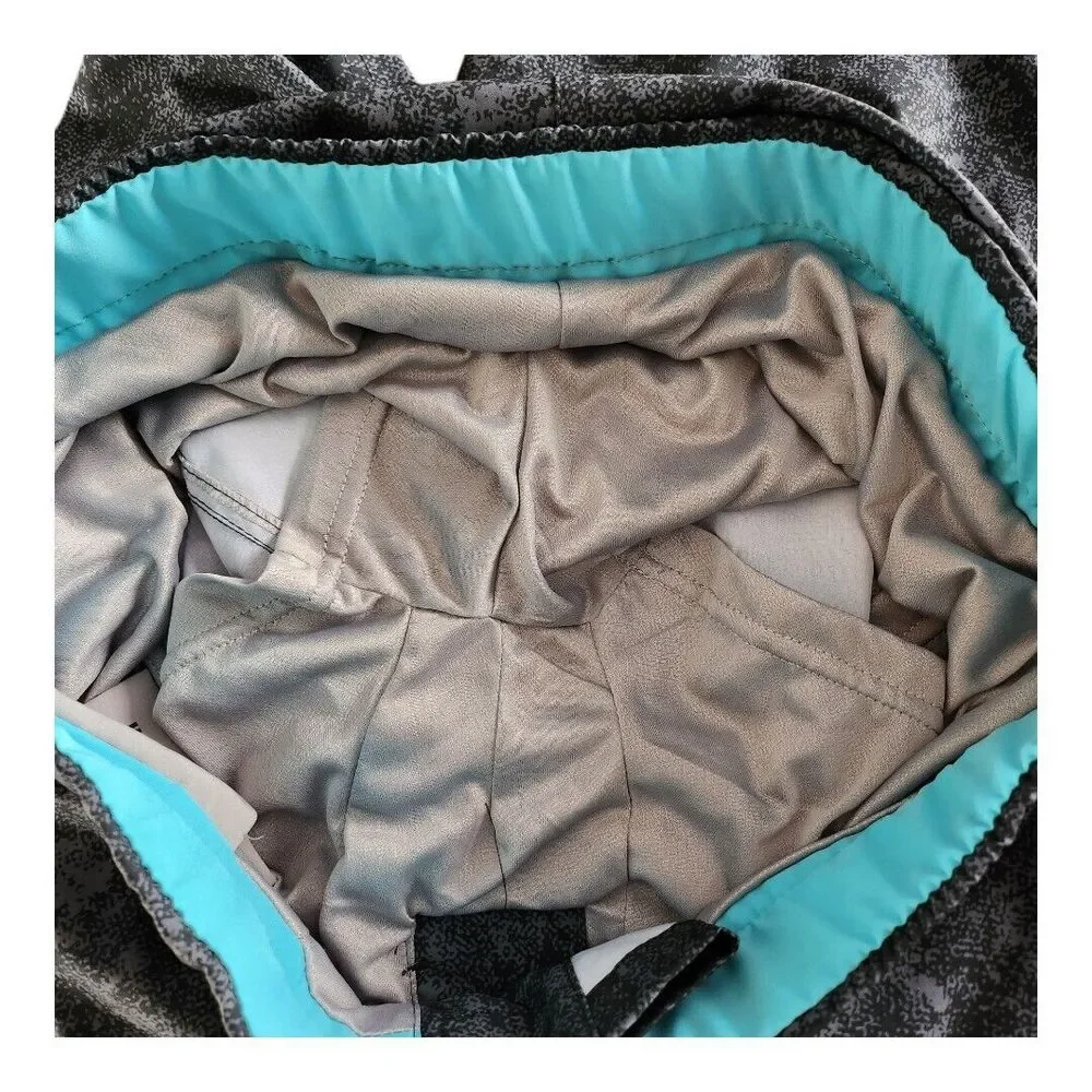 NWOT ZeroXposur Men's UPF 50+  Protection Liner Swim Trunks Black Spray‎ Medium